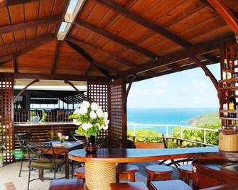 Spring Hotel Bequia - Port Elizabeth - Balcony