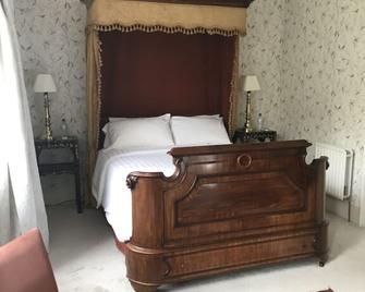 Victoria Spa Lodge - Stratford-upon-Avon - Bedroom