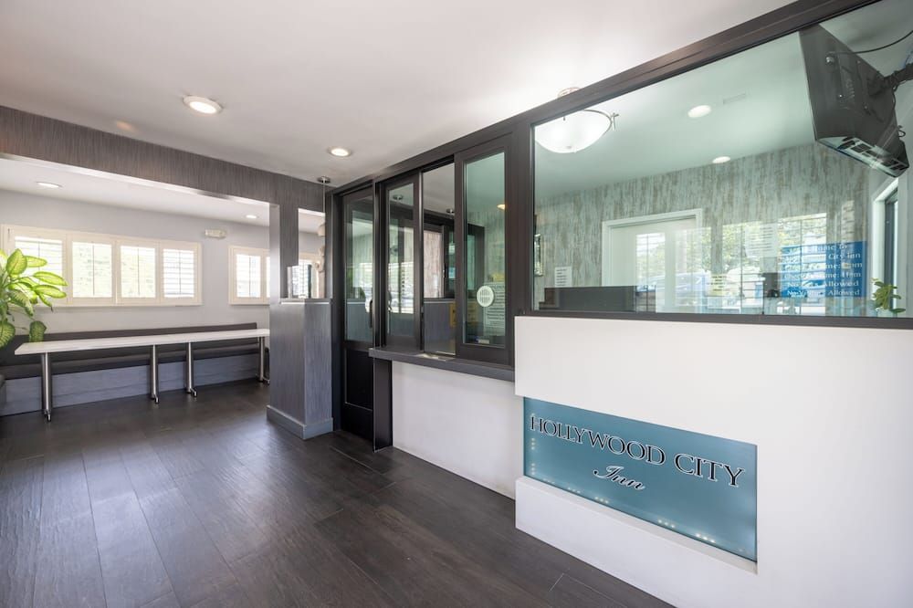 Hollywood City Inn - לוס אנג'לס - דלפק קבלה