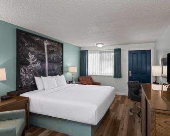 Super 8 by Wyndham Florence OR - Florence - Slaapkamer