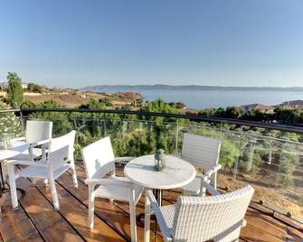 Sunrise Resort Hotel - Míthymna - Balkón