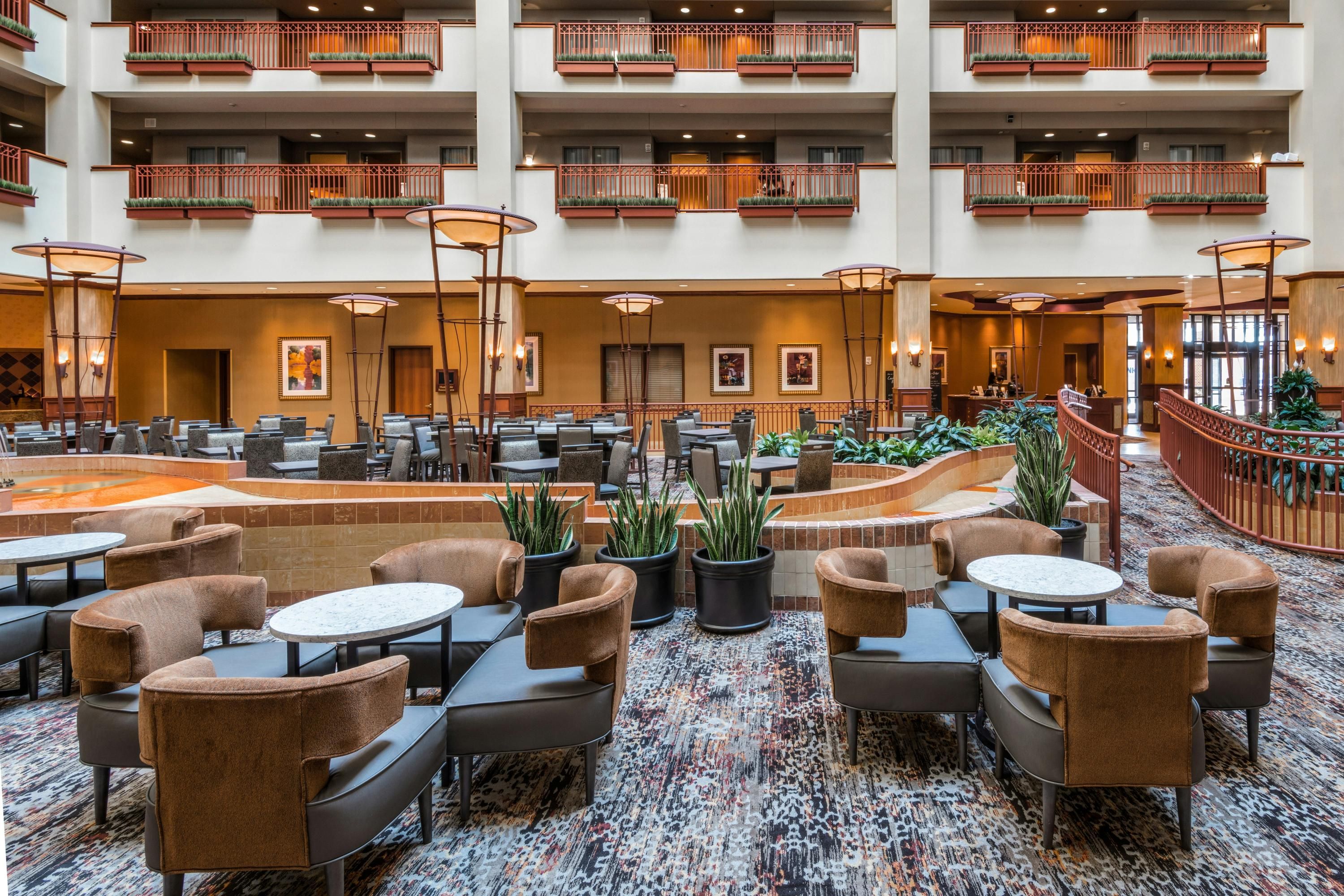 Embassy Suites by Hilton St. Louis St. Charles - St. Charles - Salónek