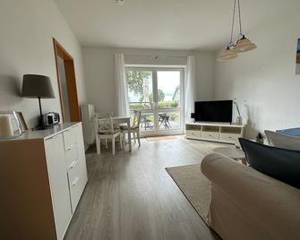 Vacation apartment/apartment for 3 guests with 60m² in Bornholt (68180) - Schafstedt - Sala de estar
