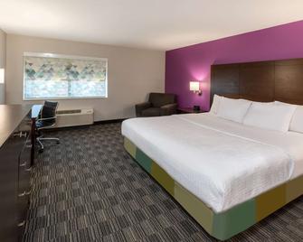 La Quinta Inn & Suites by Wyndham Houston NW Brookhollow - Houston - Bedroom