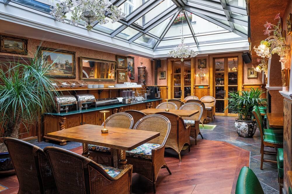 Hotel U Zlatého Stromu Prague By Bhg