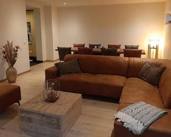 spacious and modern home - Sittard - Living room