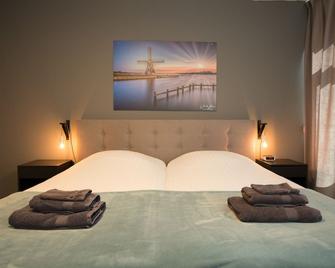 Bed and Breakfast Groningen - Peizerweg - Groninga - Camera da letto