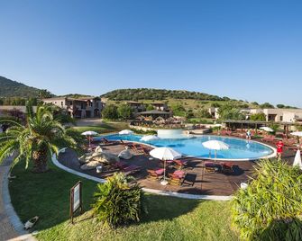 Residence S'Incantu - Villasimius - Piscina