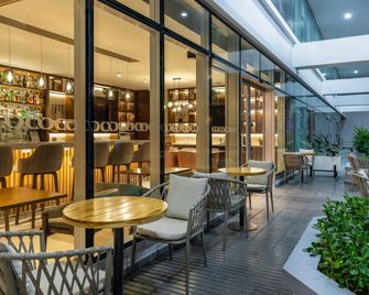 Marriott Executive Apartments Panama City, Finisterre - Ciudad de Panamá - Bar