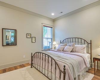 Idyllic Belmont Home 1 Mi to Historic District! - Belmont - Habitación