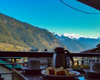 Pine Grove - Manali - Balcón