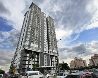 Zeta Desky - Kuala Lumpur - Building