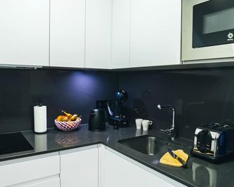 The Oliver Apartamentos Aravaca - Madrid - Cocina