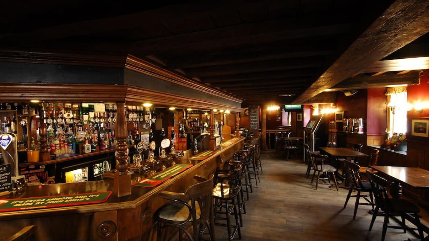 The Longboat Inn
