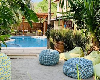 Ten North Tamarindo Beach Hotel - Tamarindo - Piscina