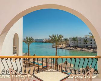 Arabia Azur Resort - הורגדה - מרפסת