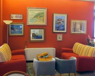 Hotel Capo Noli - Noli - Area lounge