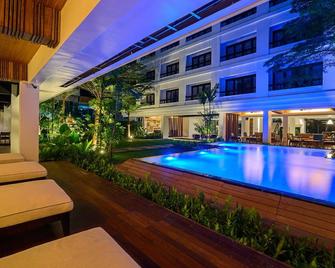 Uma Residence - Bangkok - Alberca