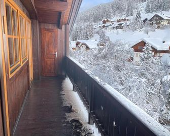 Bachlaufen Haus - Sesto - מרפסת