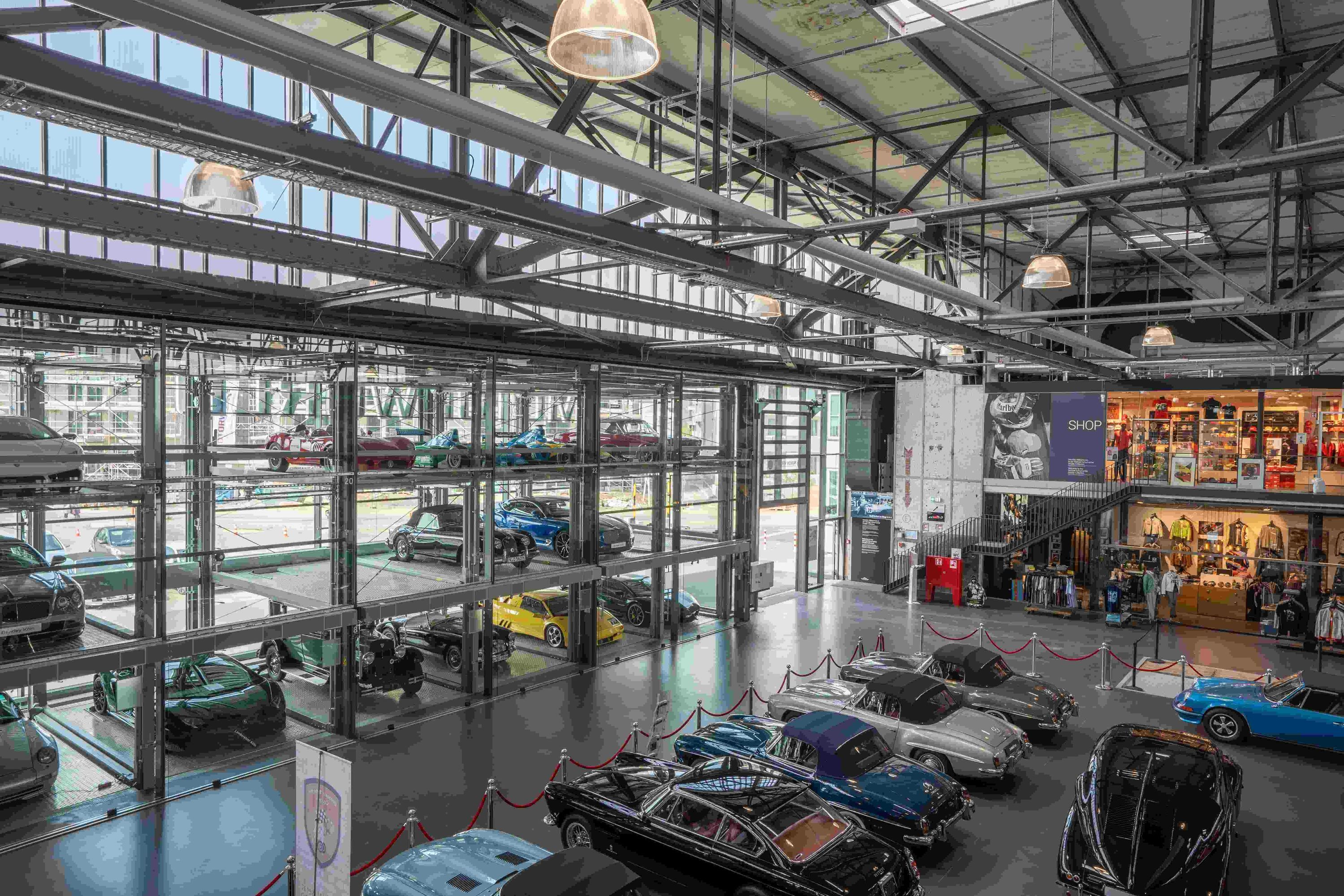 V8 Hotel Köln At Motorworld - קלן - בניין