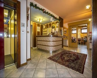 Hotel Trentino - פולגאריה - דלפק קבלה