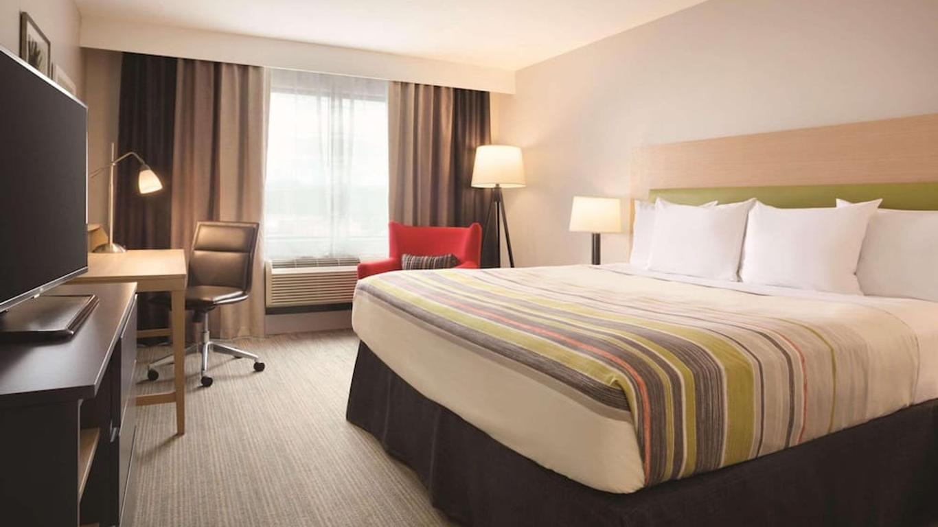 Country Inn & Suites by Radisson, Stockton, IL