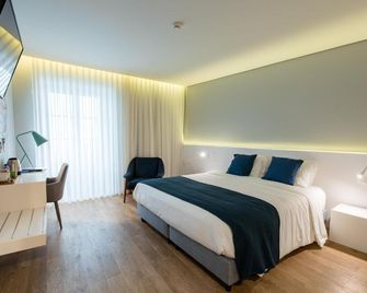 Ilha Hostel & Suites - Ponta Delgada