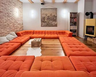 Straushaus - Wellness hideaway directly on Straussee with sauna, pedal boat & fireplace - Strausberg - Lounge