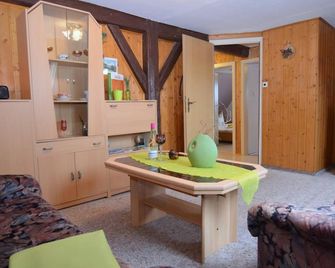 Gruppenausflug nach Sebnitz - Lichtenhain - Wohnzimmer