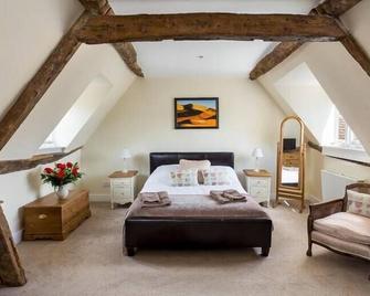 The Bantam Tea Rooms & Guest House - Chipping Campden - Schlafzimmer