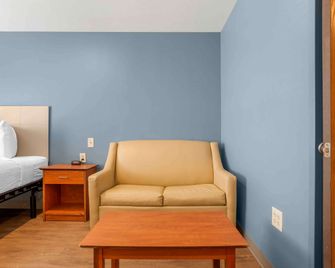 إكستنديد ستاي أميريكا سيليكت سويتس - تالاهاسي - نورث ويست - تاللهاسي - غرفة نوم