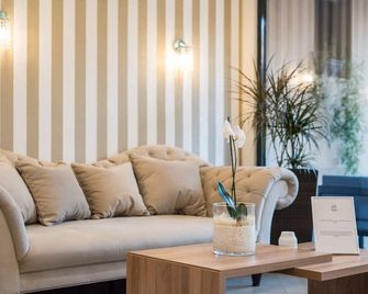 Pensiunea David - Târgu Mureş - Sala de estar