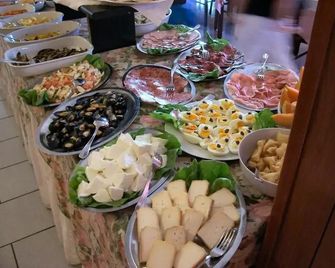 Hotel Vecchia Rimini - Lido degli Estensi - Buffet