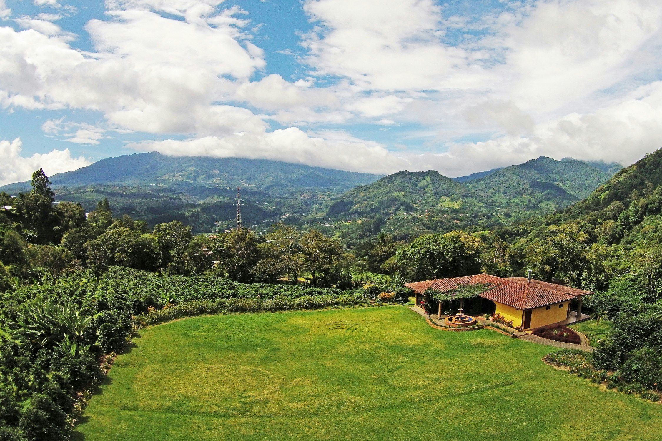 Los Establos Botique Hotel - Boquete - Vista del exterior