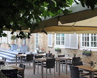 Amaryllis Hotel Veurne - Veurne - Патіо