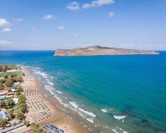 Dore Hotel - Agia Marina - Strand