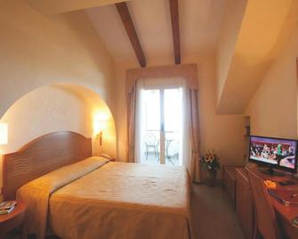 Hotel Tirreno - Parghelia - Makuuhuone