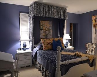 Magnolia Place Bed & Breakfast - Hector - Bedroom