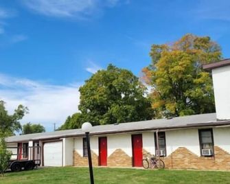 The Daniels Motel - LaSalle - Edificio