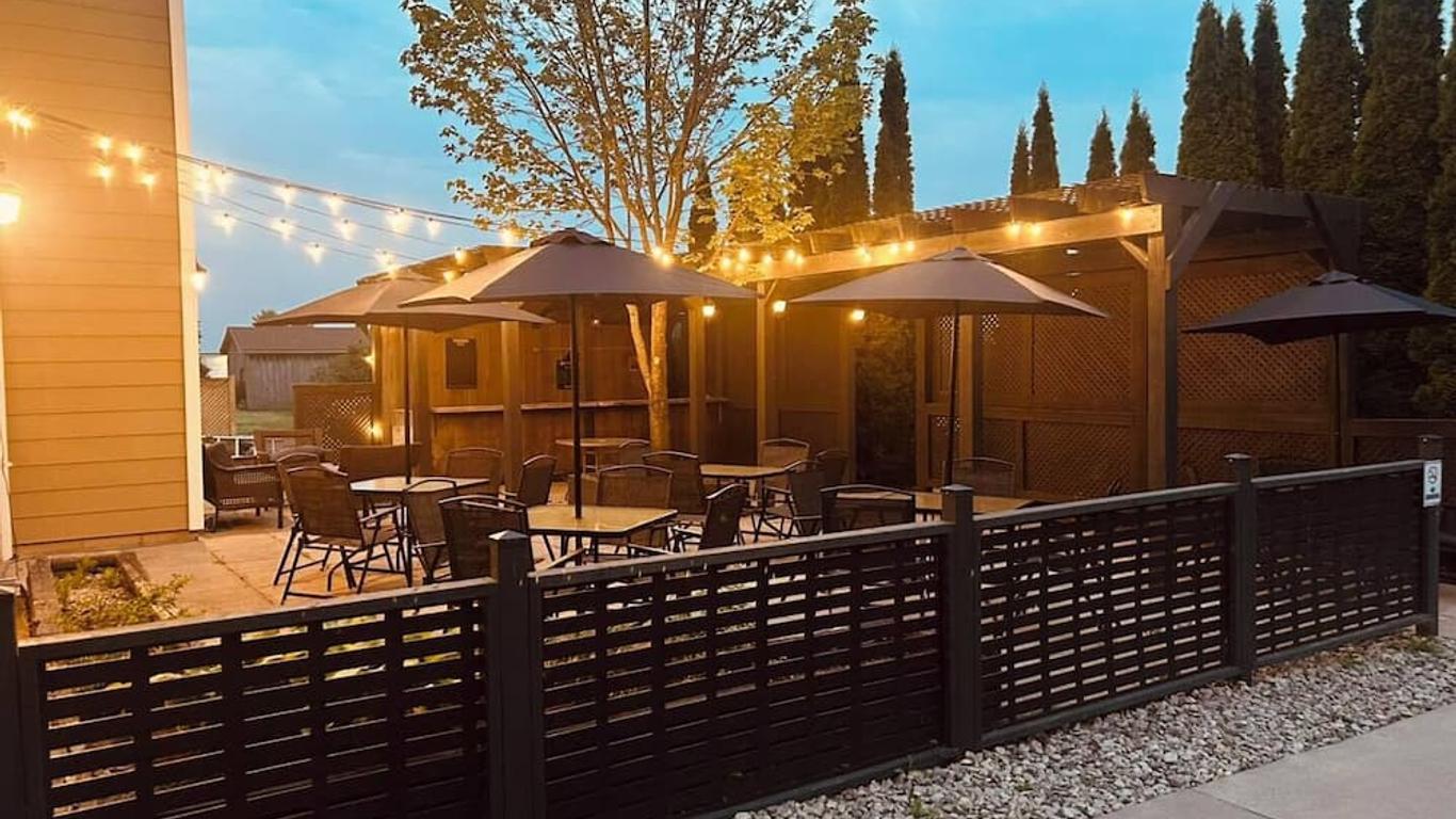 Stone Willow Inn