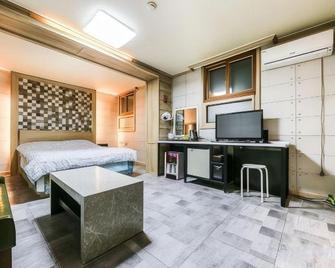 Chungju Four Seosons - Chungju-Si - Habitación