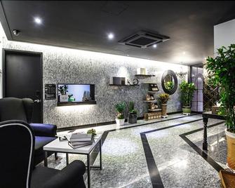 Iksan Mari - Iksan - Lobby