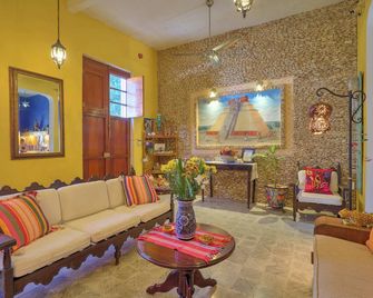 Casa Del Maya Bed & Breakfast - מרידה - סלון