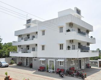 Quiet Home Pondy - Pondicherry - Building