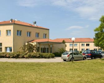 Days Inn Dessau - Dessau-Roßlau - Gebäude