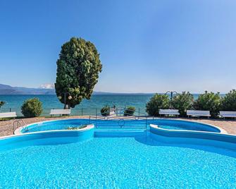 San Sivino Apartments with pool by Wonderful Italy - Manerba del Garda - Pool
