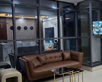 Sri Raj Residency - Kolar - Lobby