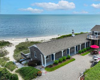 Chatham Tides - Chatham - Building