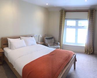 Newell Restaurant & Rooms - Sherborne - Bedroom