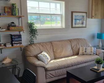 Beach vibes - Pointe-du-Chêne - Living room